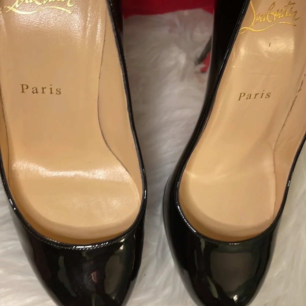 💯🔥Christian Louboutin Heels - Picture 7 of 11